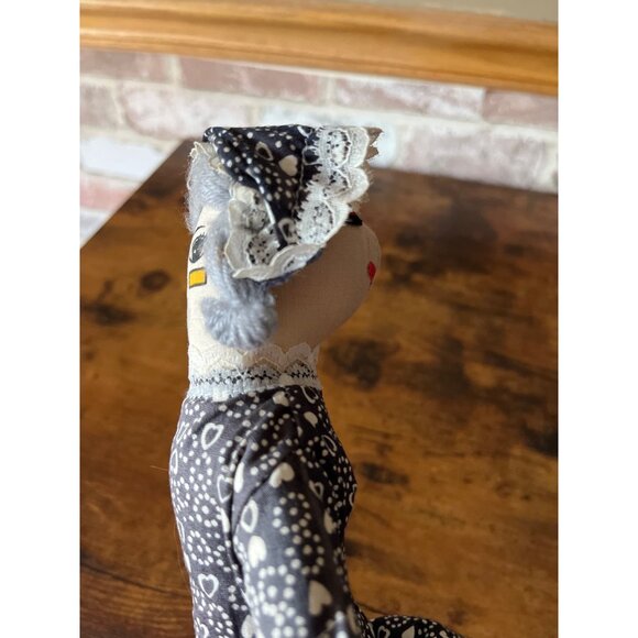 Vintage 3 in 1 Rag Doll Granny  Red-Riding Hood & Wolf Quilted Fabric Lace Doll - Picture 9 of 16